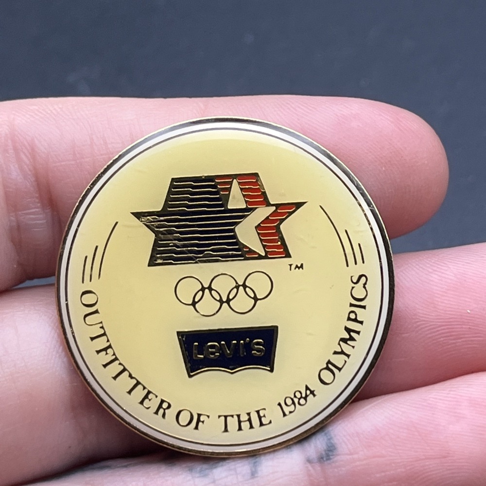 Vintage 1984 Los Angeles Olympics Levi's Jeans Outfitter Sponsor Lapel Hat Pin